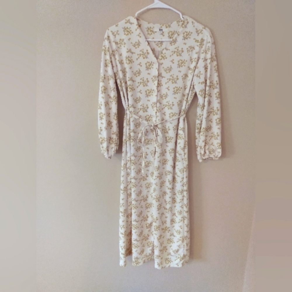 Women's Uniqlo xxs floral retro style dress